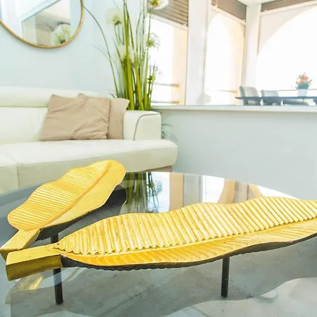 149 Seaside Cool - Alicante Daire *